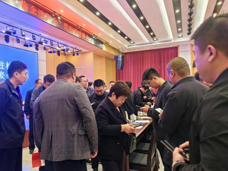 洞察潮流前沿——时尚行业动态浅析